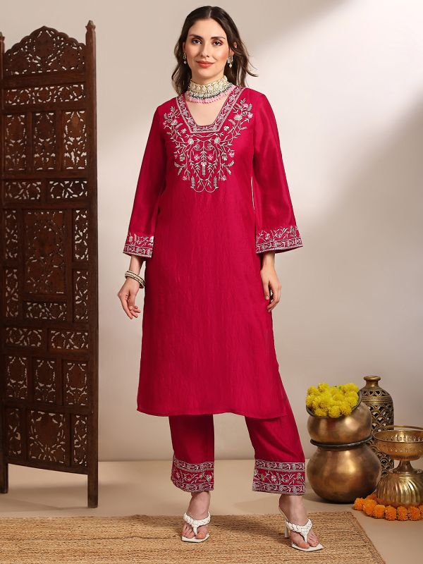 Pink Floral Embroidered Festive Set with V-Neck Straight Kurta, Bell Sleeves & Matching Pants – Elegant Traditional Ensemble for Women