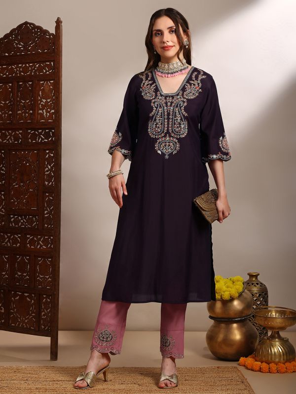 Purple Zari Embroidered Festive Set with V-Neck Straight Kurta, Scalloped Bell Sleeves & Matching Pants – Elegant Traditional Ensemble for Women