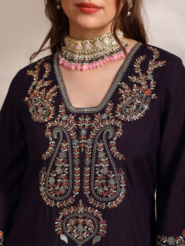 Purple Zari Embroidered Festive Set with V-Neck Straight Kurta, Scalloped Bell Sleeves & Matching Pants – Elegant Traditional Ensemble for Women