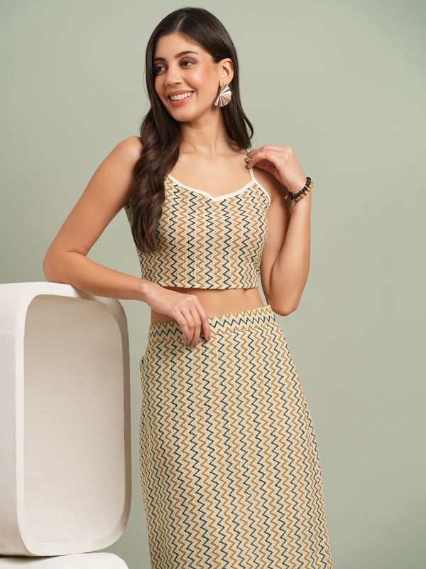 Off-White Abstract Print Resort Co-Ord Set with V-Neck Strap Crop Top & Matching Skirt – Perfect for Vacation & Brunch Wear