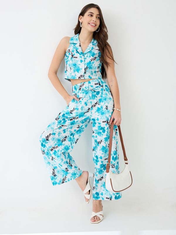 Blue Floral Print Co-Ord Set with Notched Lapel Crop Shirt & Wide-Leg Trousers – Elegant Resort & Brunch Wear Ensemble